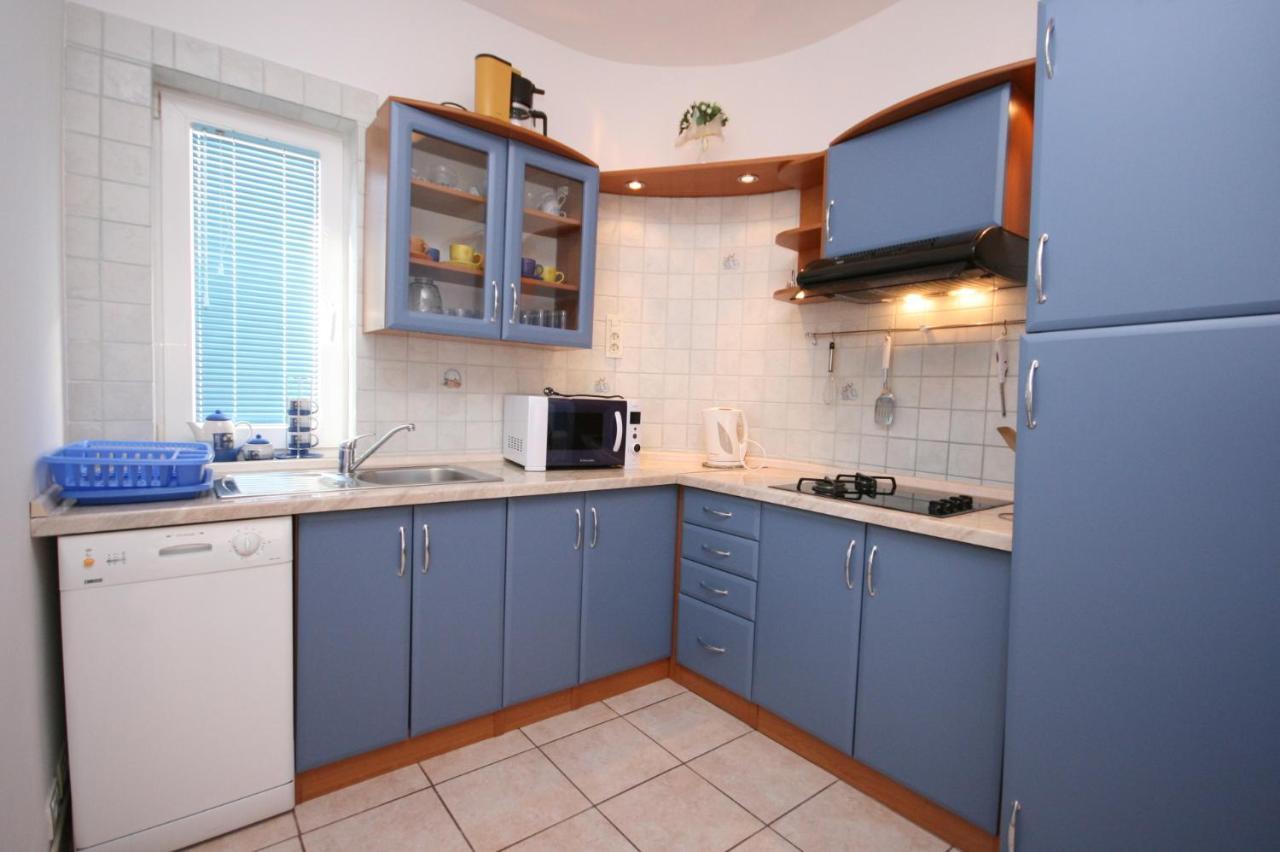 Apartment Stara Novalja 6301B Bagian luar foto