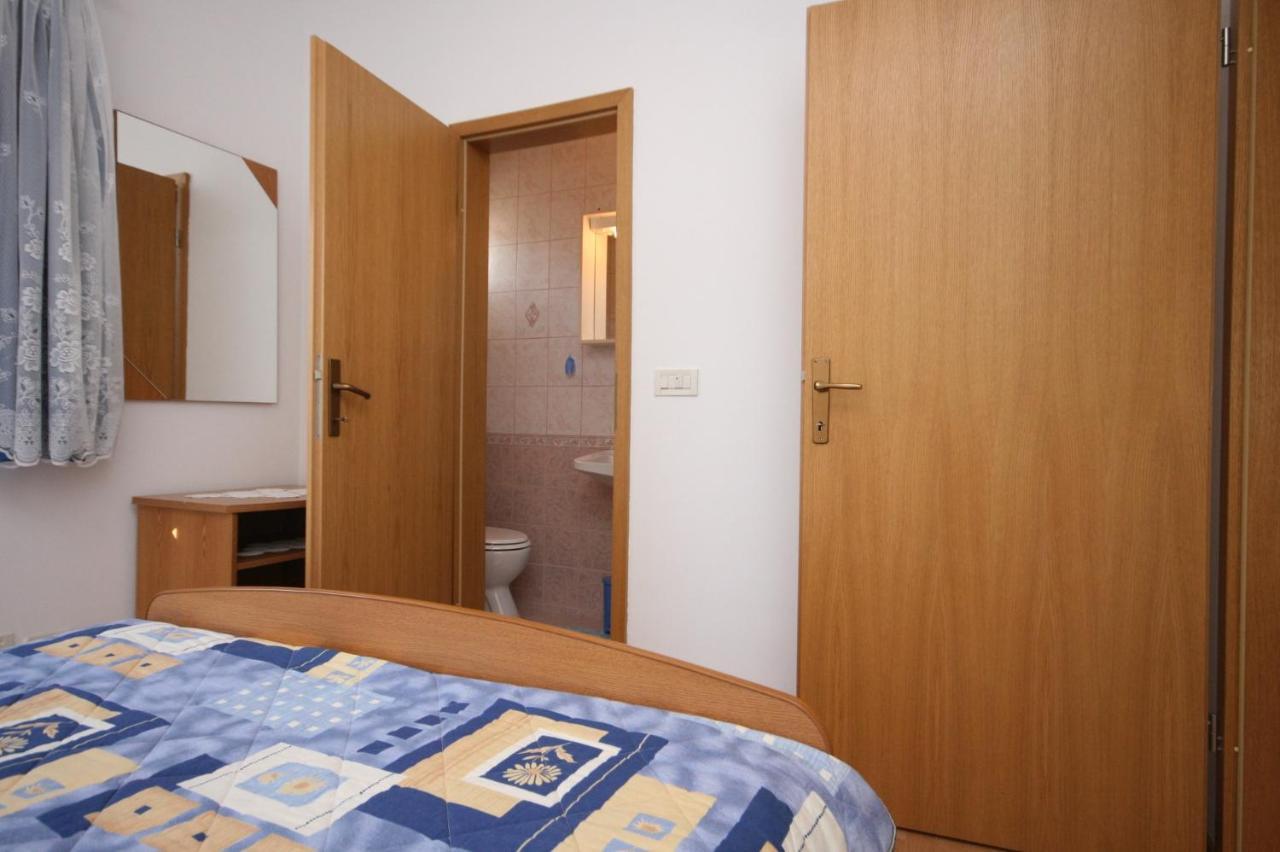 Apartment Stara Novalja 6301B Bagian luar foto